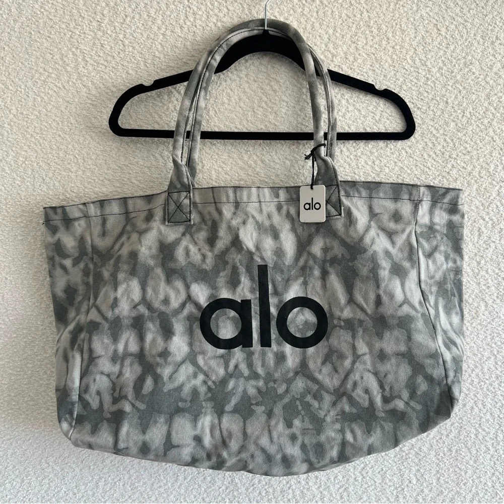 Alo‎ Yoga NWT Gray Tie Dye Shopper Tote Canvas Oversized Bag One Size